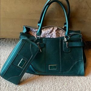 Green Guess tote bag and matching wallet